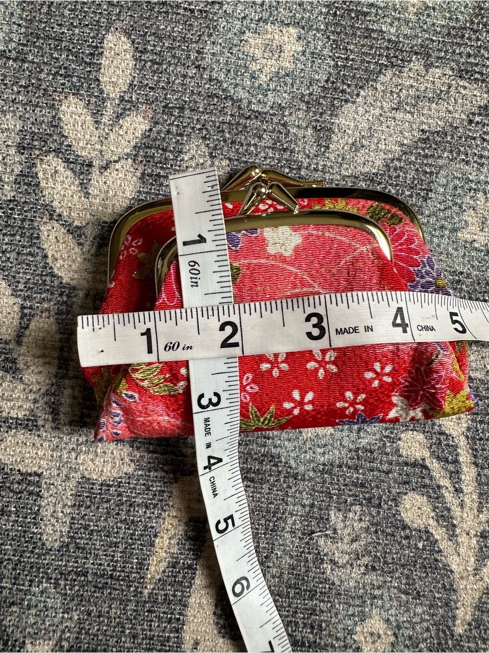 Vintage Red Floral Brocade Kiss Lock Coin Purse Japanese Gamaguchi Style - Picture 6 of 6